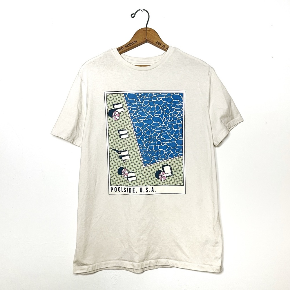 Poolside Graphic Tee - Picture 2 of 5